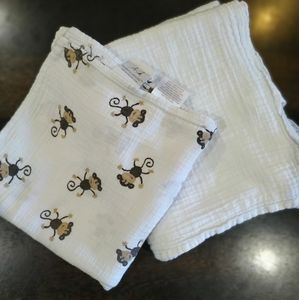 Aiden & Anais Swaddle lot of two